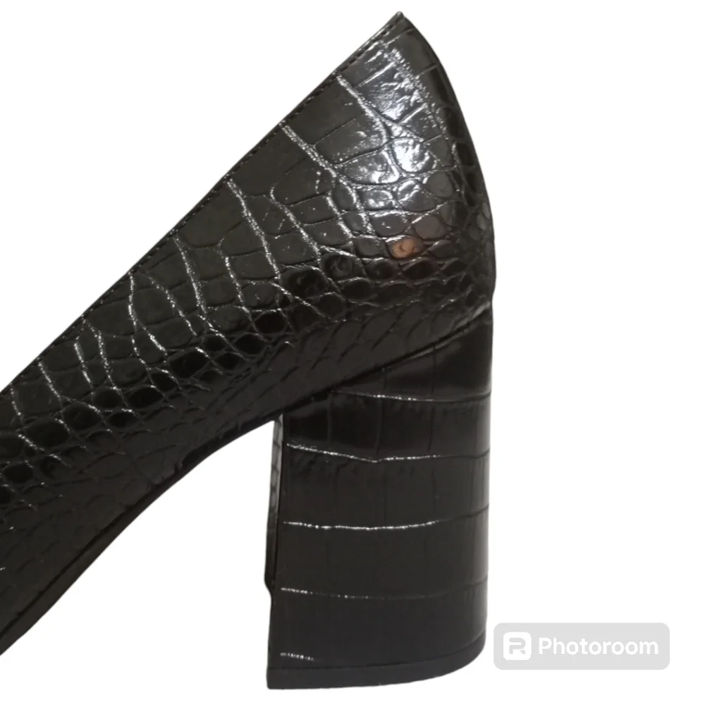 The Limited Benton Block Heel Loafer Black 9.5 M - Picture 7 of 15